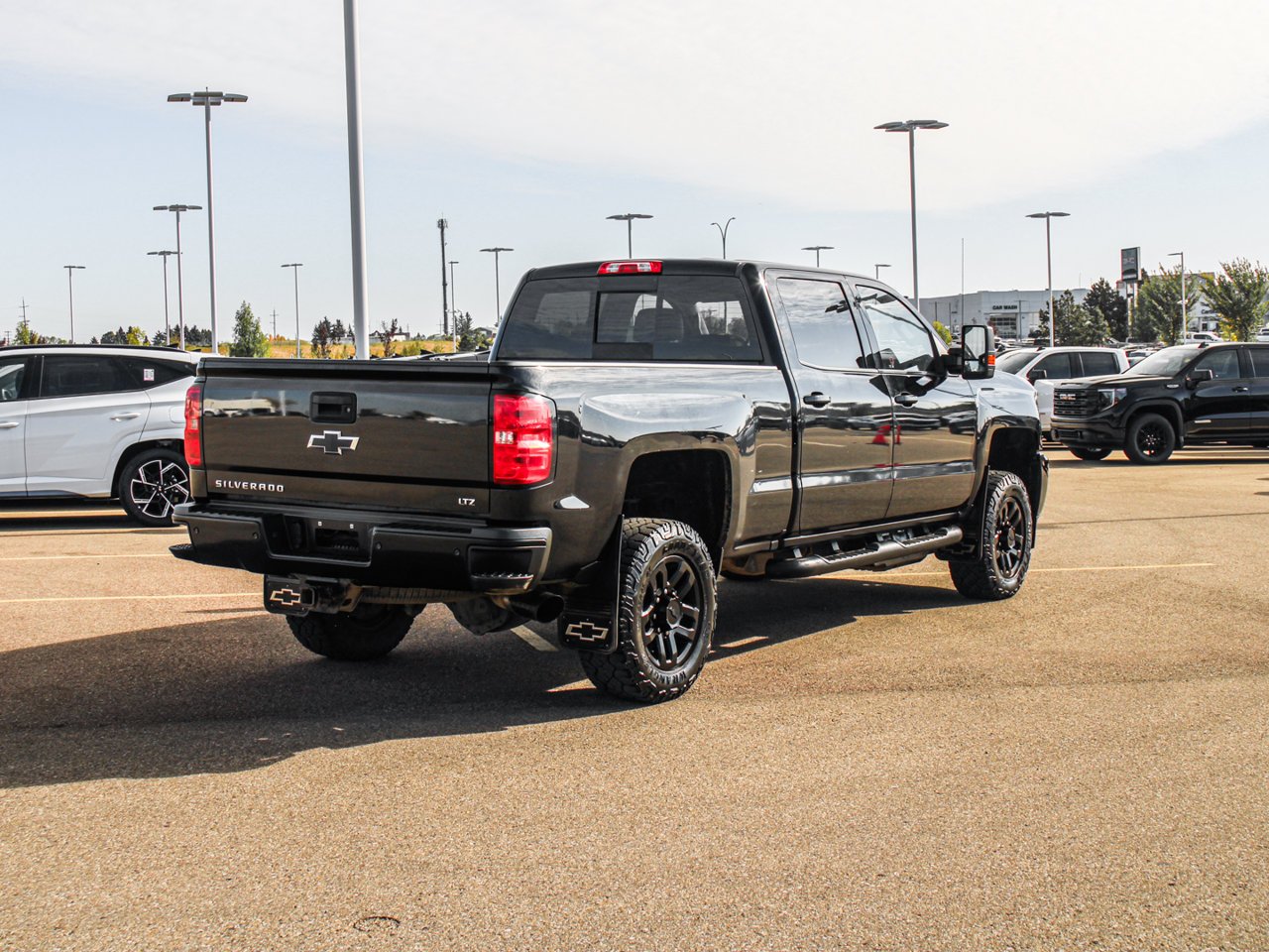 2019 Chevrolet Silverado 2500HD 4WD Crew Cab 153.7 LTZ Black Sherwood Park - photo #8