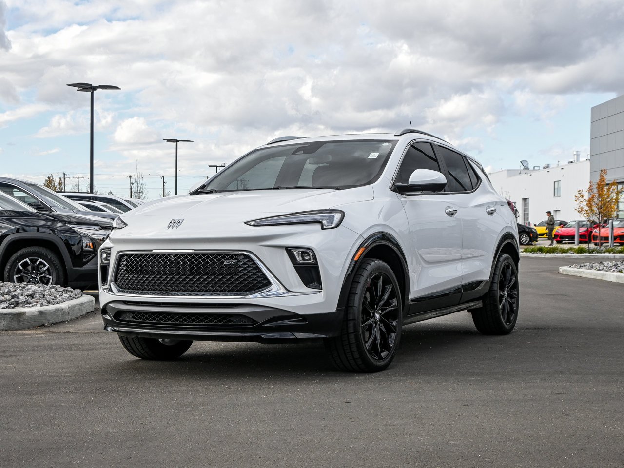 2024 Buick Encore GX AWD 4dr Sport Touring White Sherwood Park - photo #3
