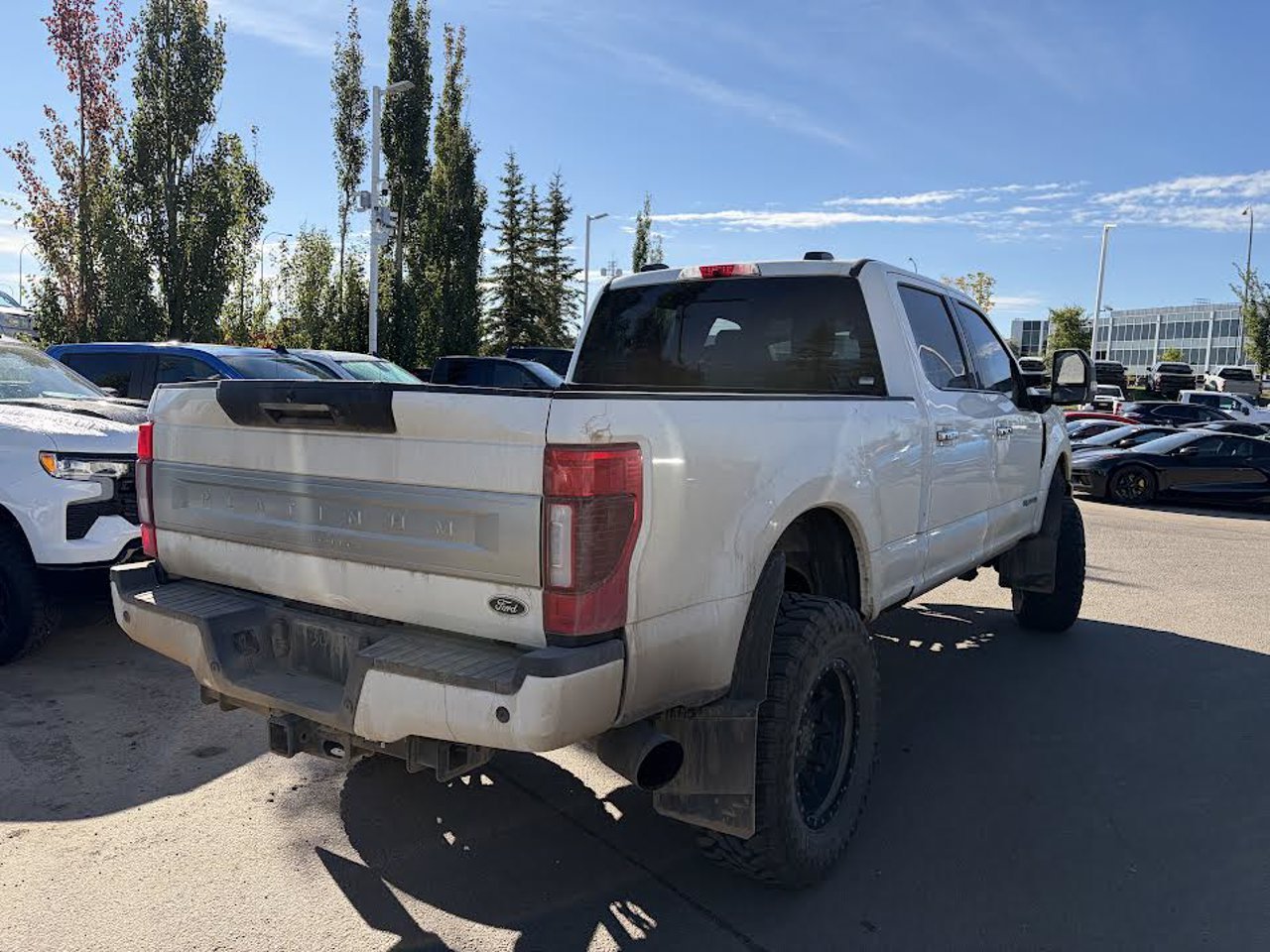 2022 Ford Super Duty F-350 SRW Platinum 4WD Crew Cab 6.75' Box White Sherwood Park - photo #4
