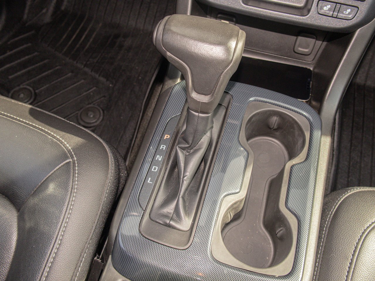 2018 Chevrolet Colorado 4WD Crew Cab 128.3 Z71 Red Sherwood Park - photo #29