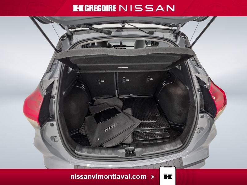 2021 Nissan Kicks Grey Laval - photo #15