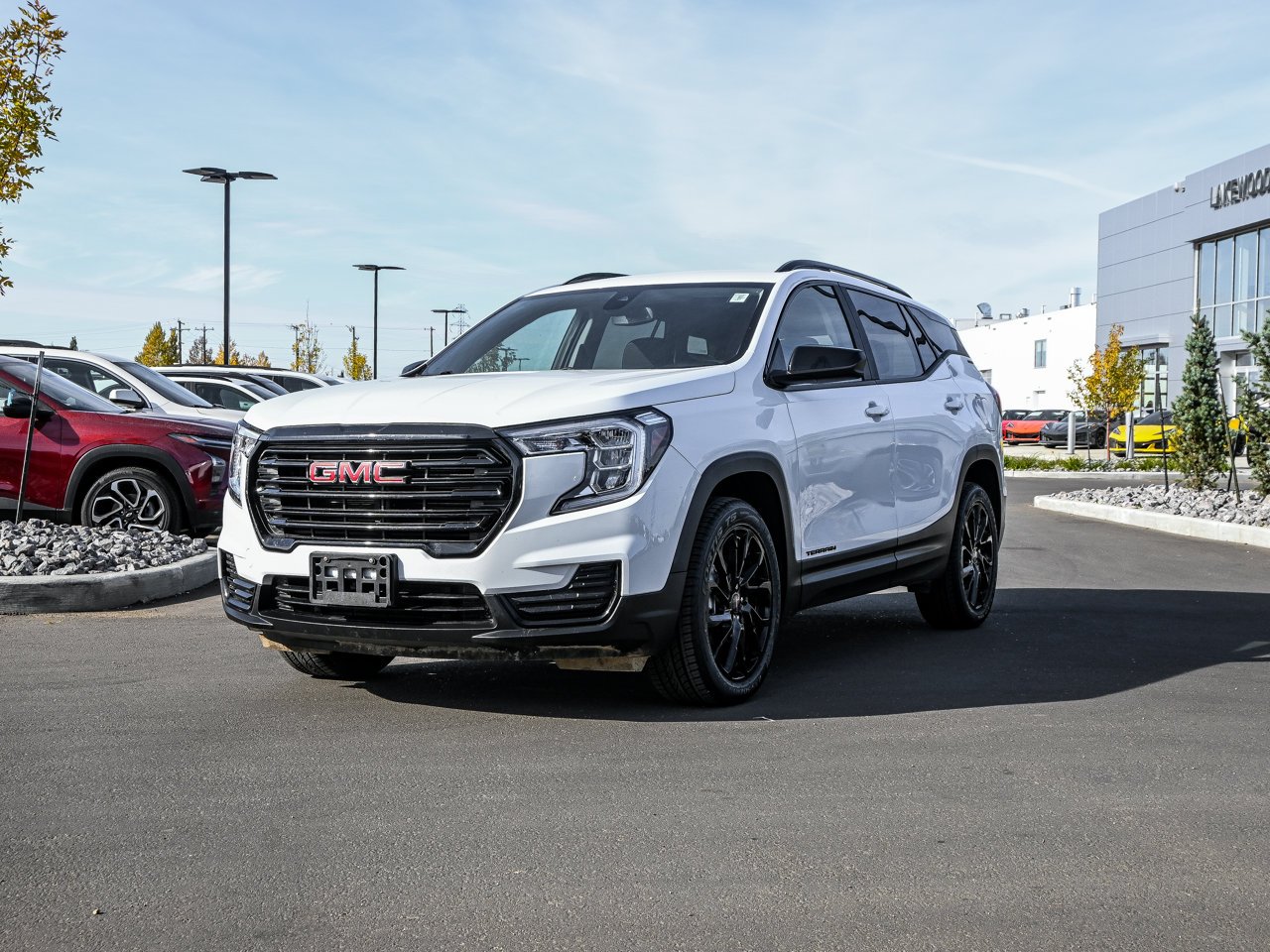 2024 GMC Terrain AWD 4dr SLE White Sherwood Park - photo #3