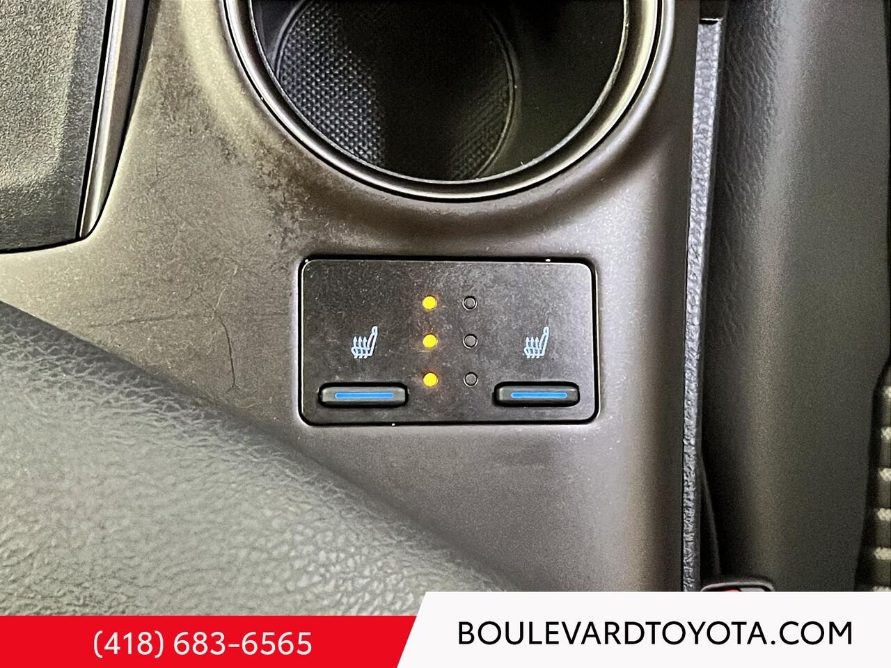 Toyota CAMRY 100664A-16 | SE 2022 Noir Québec - photo #17