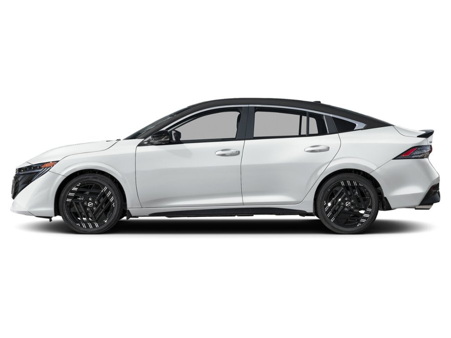 Nissan Sentra SR berline 2027 Blanc d'Aspen triple couche/Noir intense