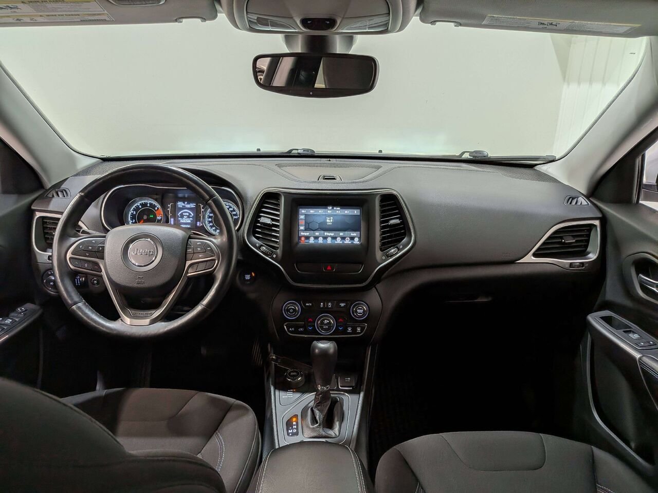 Jeep Cherokee 2019 Blanc Val-David - photo #12