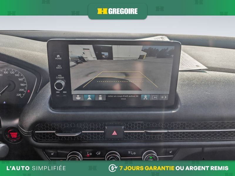 2024 Honda HR-V White Blainville - photo #17