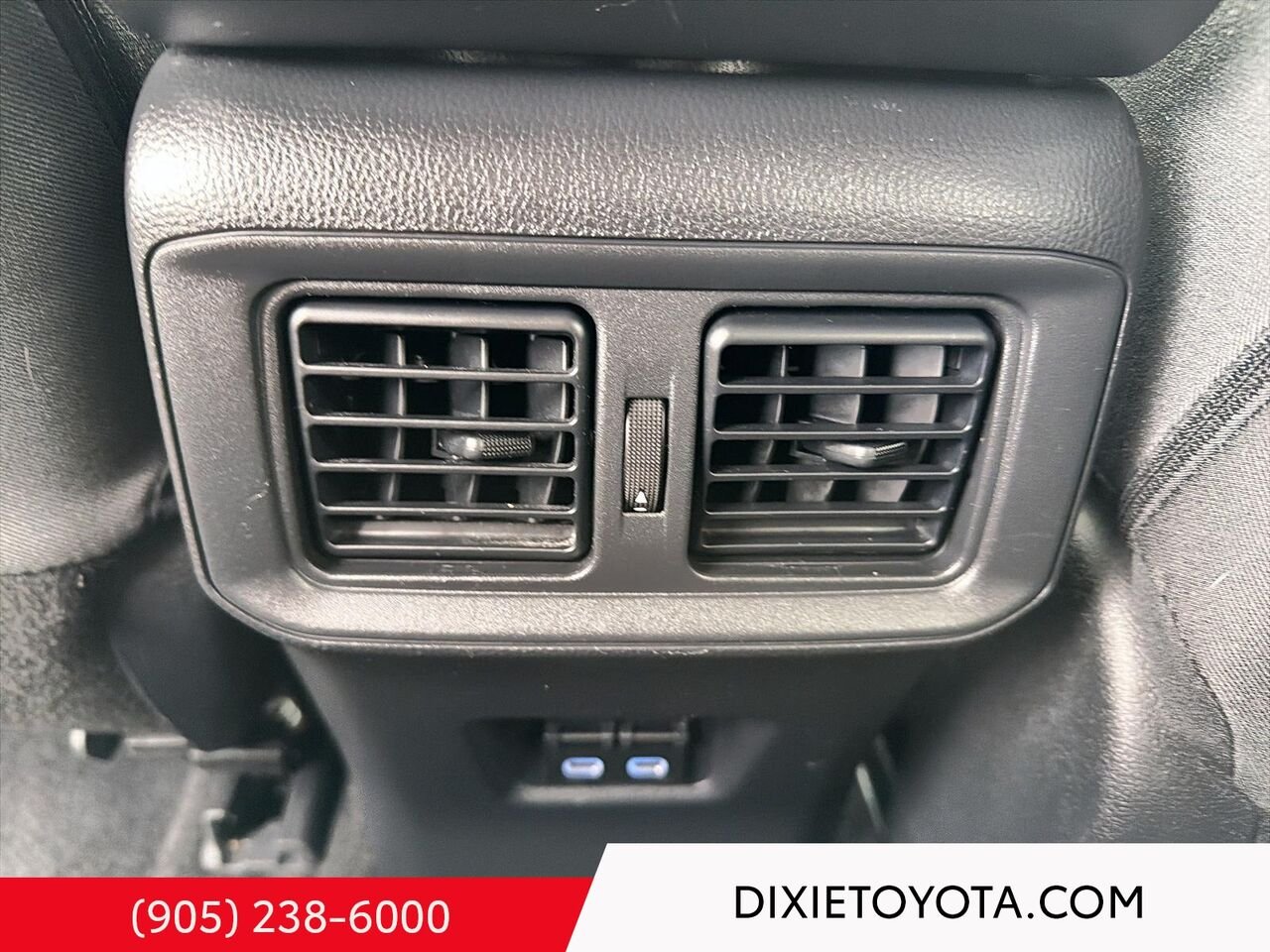 2022 Toyota RAV4 XLE AWD / HEATED SEATS / MOONROOF / ALLOY WHEELS / CARPLAY AND ANDROID AUTO Silver Sky Metallic Mississauga - photo #18