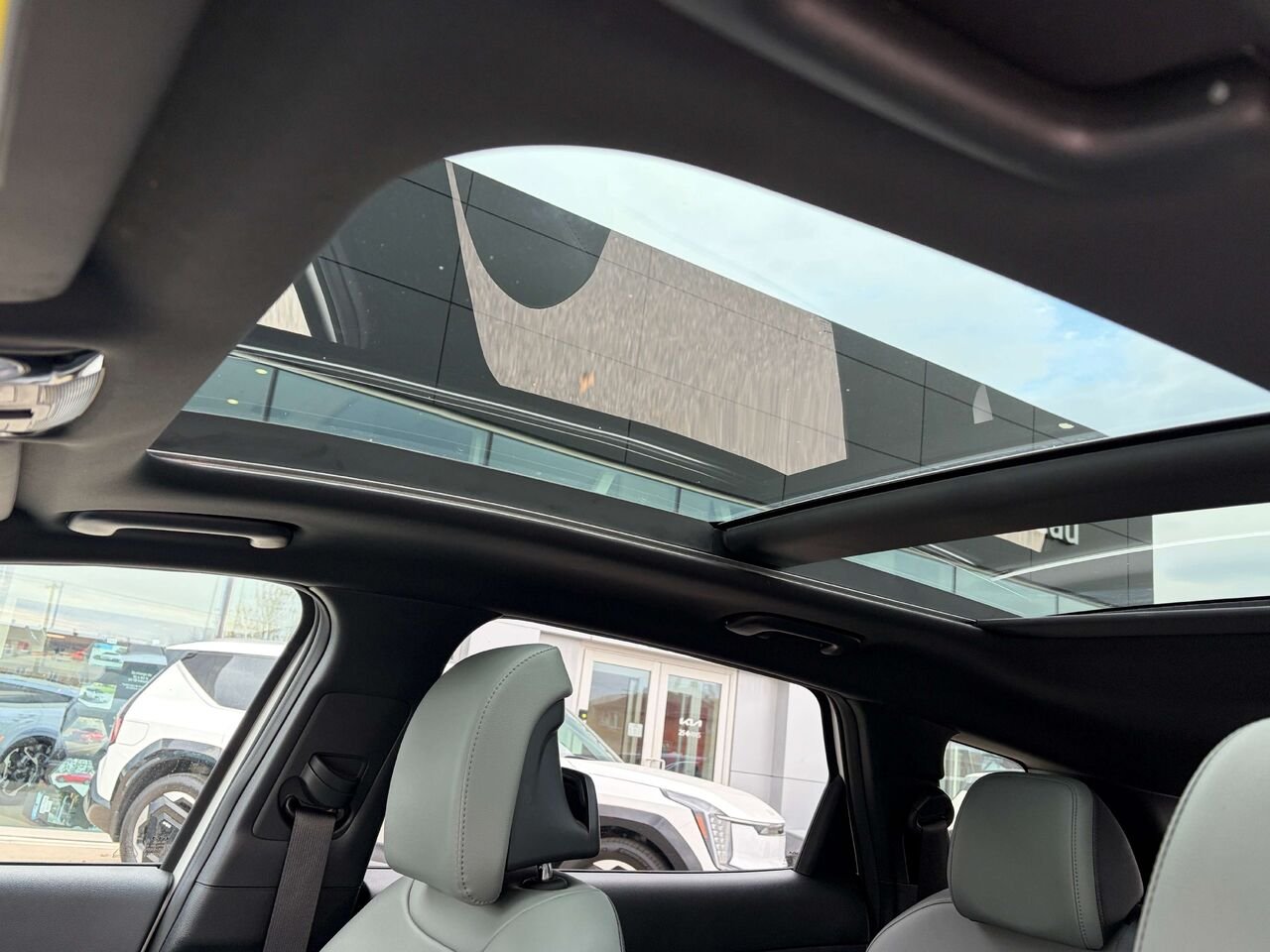 Kia Sportage 2023 Blanc Gatineau - photo #16