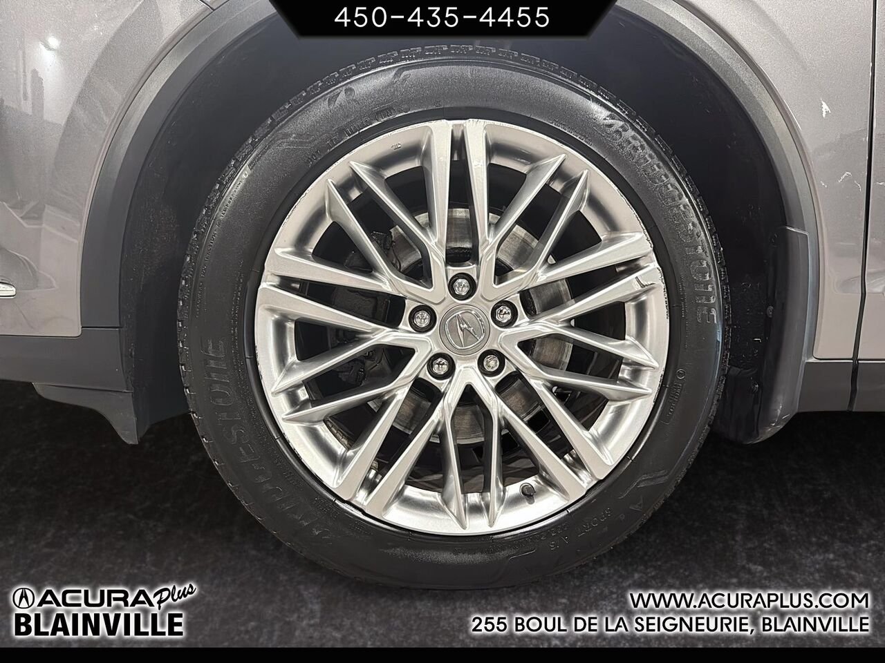 2024 Acura MDX Grey Blainville - photo #6