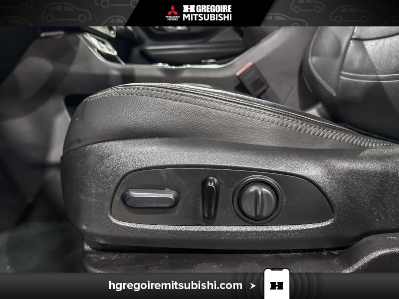 2023 GMC Terrain White Laval - photo #14