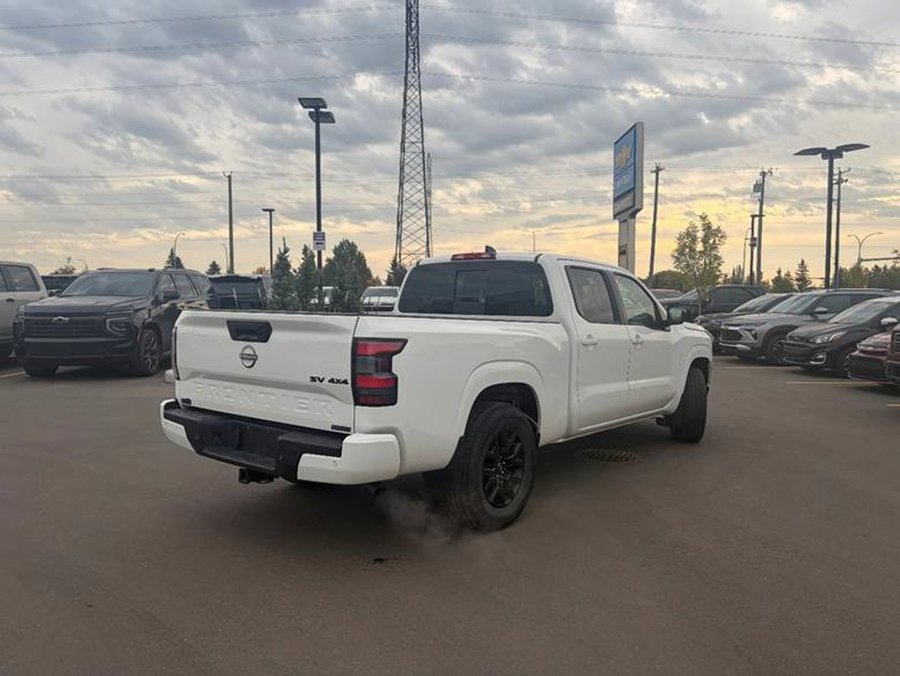 2023 Nissan Frontier SV 3.8L | Heated Bucket Seats White