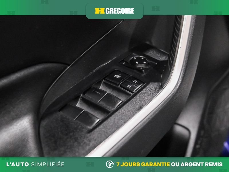 Toyota Rav 4 822222 | XLE AWD AUTO A/C TOIT MAGS NAV CAM RECUL BLEUTOOTH 2019 Bleu Laval - photo #15