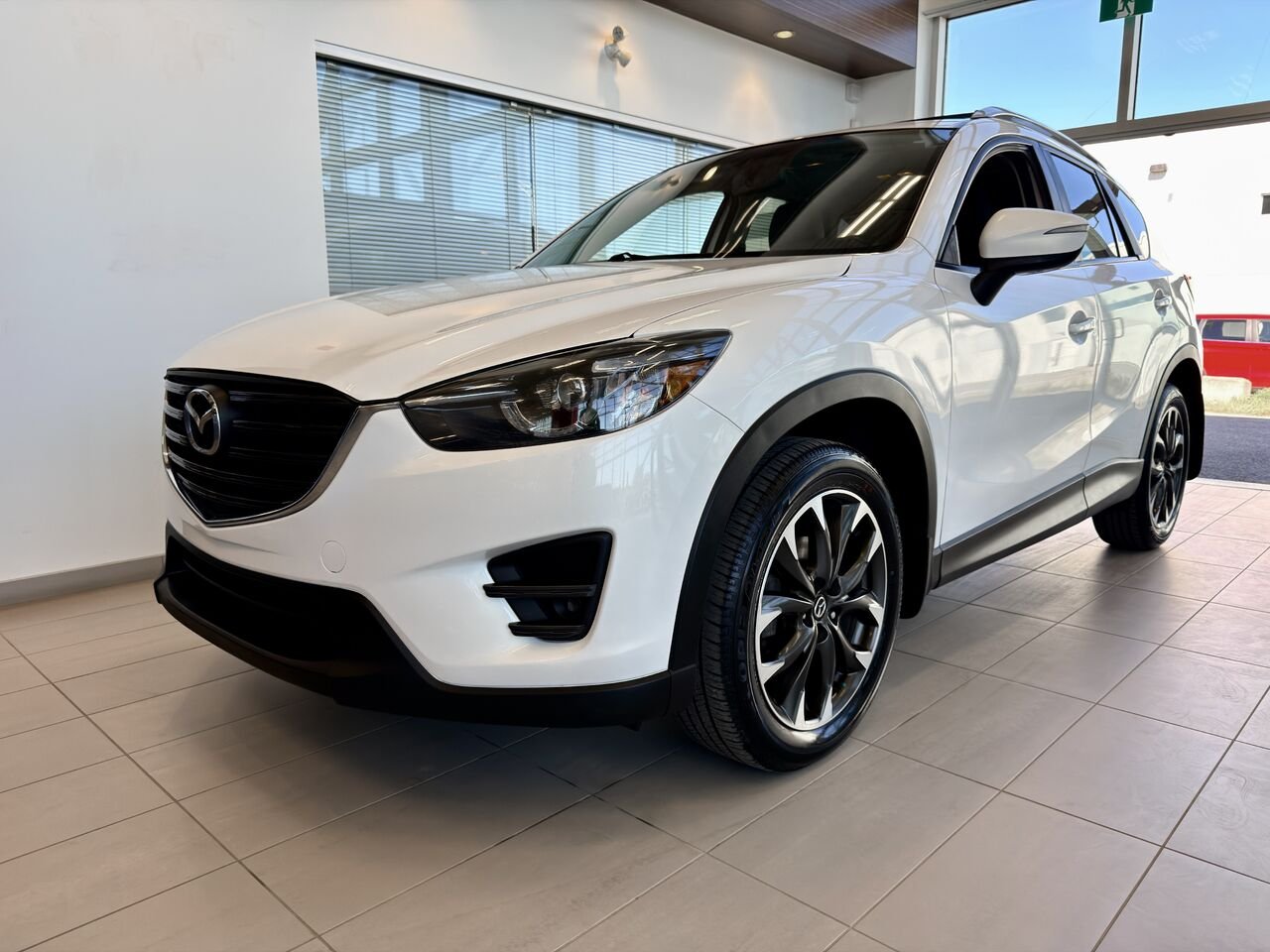 2016 Mazda CX-5 White Notre-Dame-des-Prairies - photo #3
