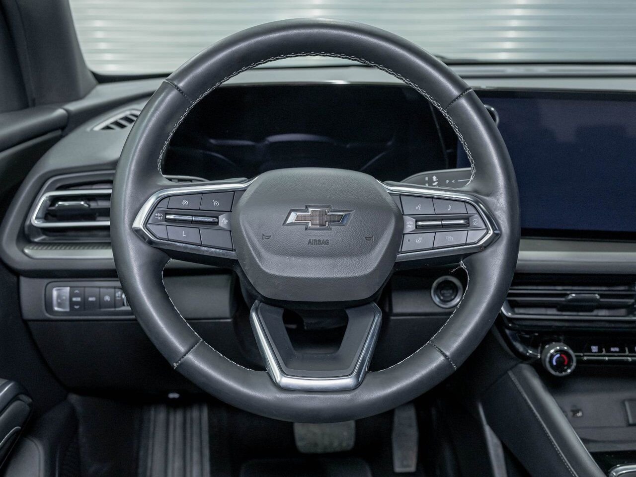 Chevrolet Traverse LT SPORT AWD 7 PLACES *CAM 360* GR REMORQ *CARPLAY 2024 Gris Saint-Jérôme - photo #13