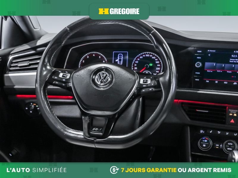 2019 Volkswagen Jetta White Laval - photo #17