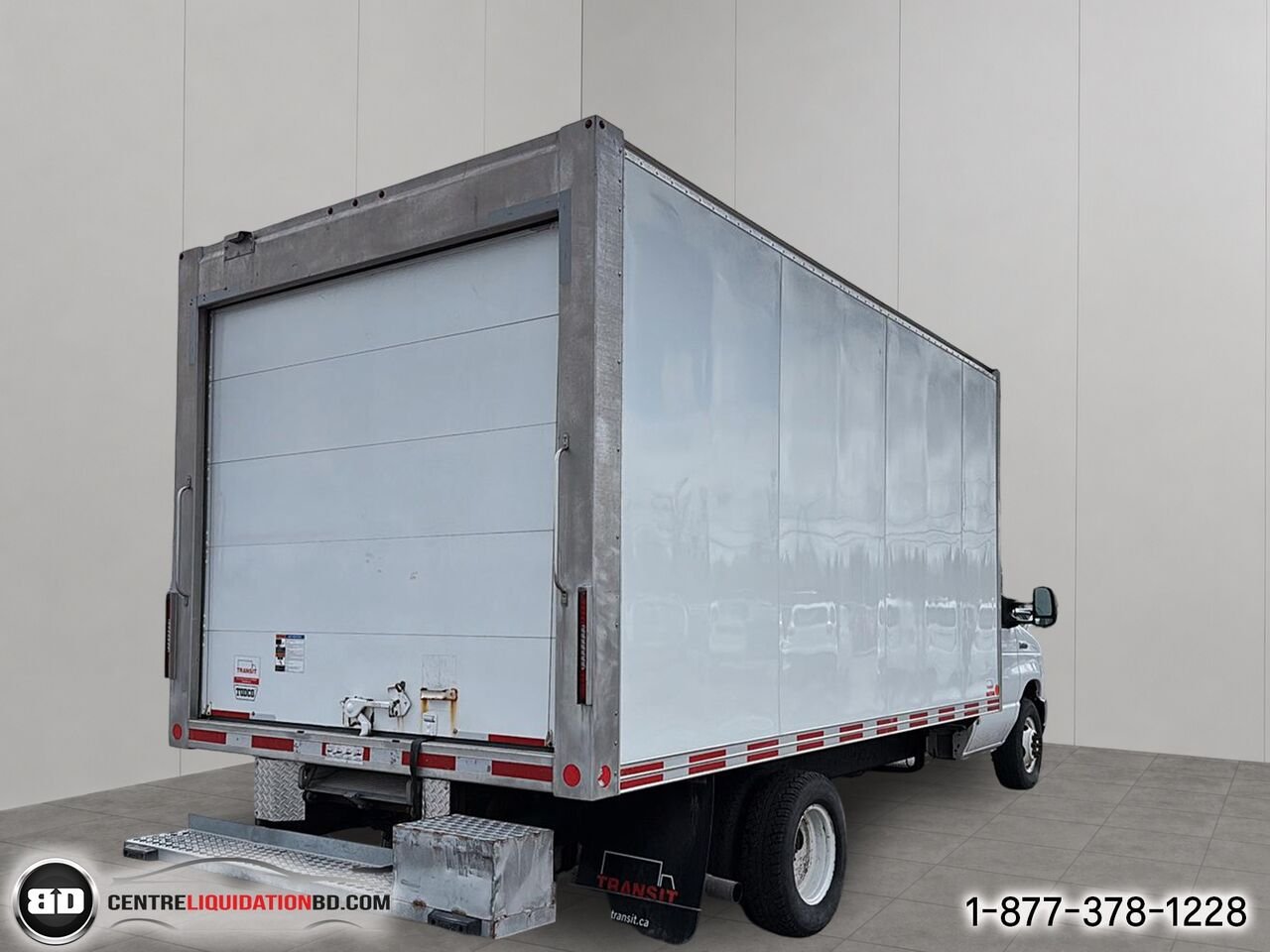 2023 Ford Série E tronqué E-450 176 po RARJ | BD0181 White Granby - photo #5