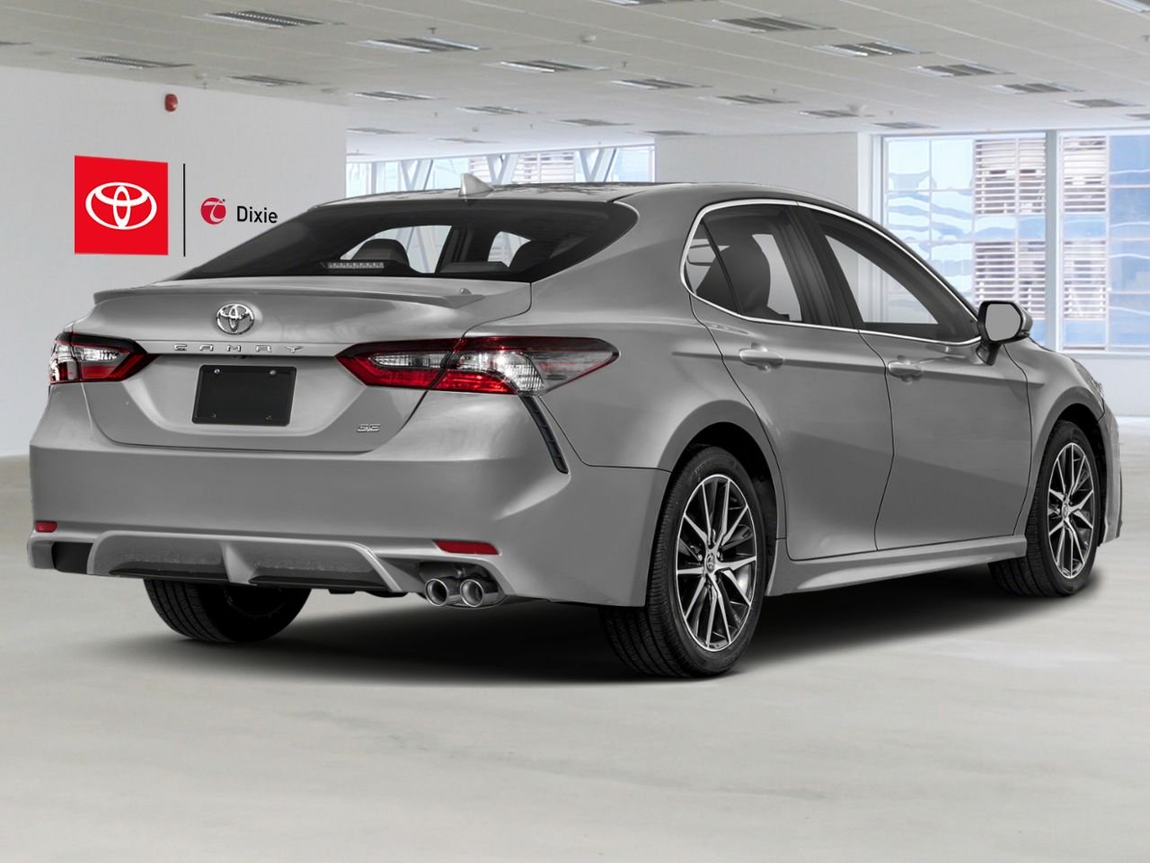 2024 Toyota Camry SE / CLEAN CARFAX / HEATED SEATS / ALLOY WHEELS / TOYOTA SAFETY SENSE / CARPLAY AND ANDROID AUTO Silver Mississauga - photo #2