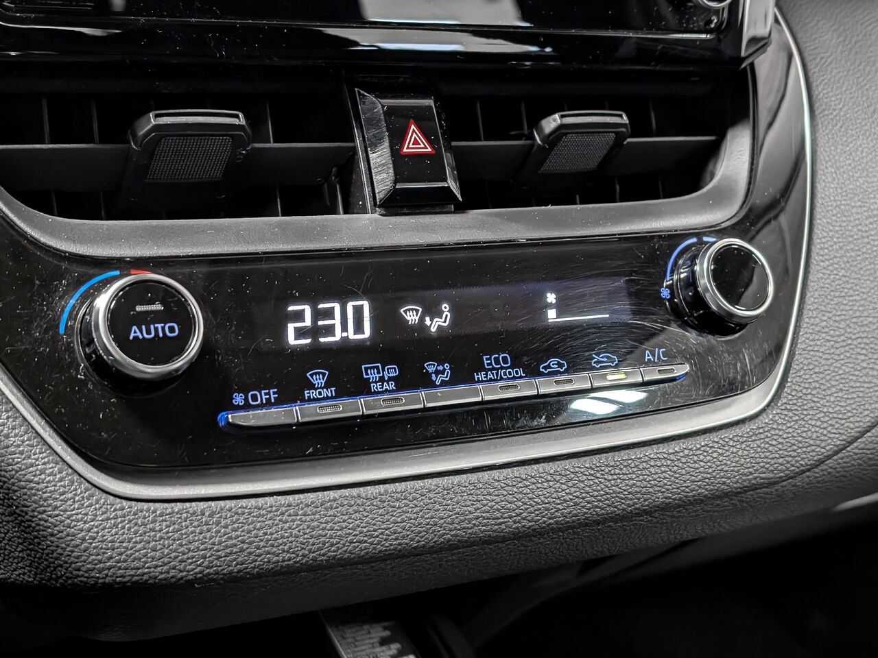 2022 Toyota Corolla 5YFBPMBE6NP357572 Black Sand Pearl Sherbrooke - photo #11