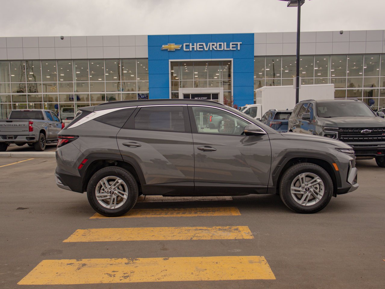 2025 Hyundai Tucson Preferred AWD Grey Sherwood Park - photo #13