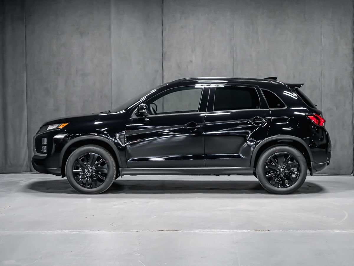 2026 Mitsubishi RVR NOIR Labrador Black Montreal - photo #2