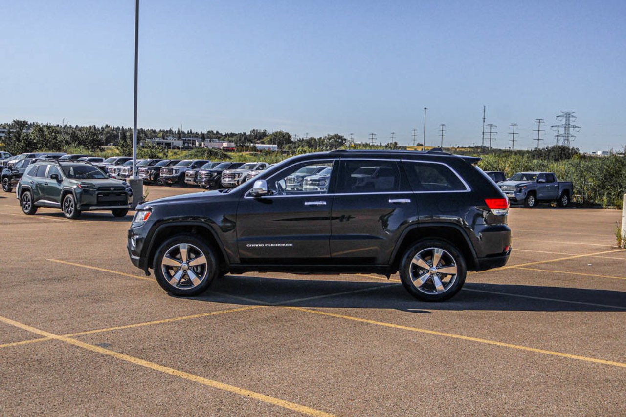 2016 Jeep Grand Cherokee 4WD 4dr Limited Black Sherwood Park - photo #4