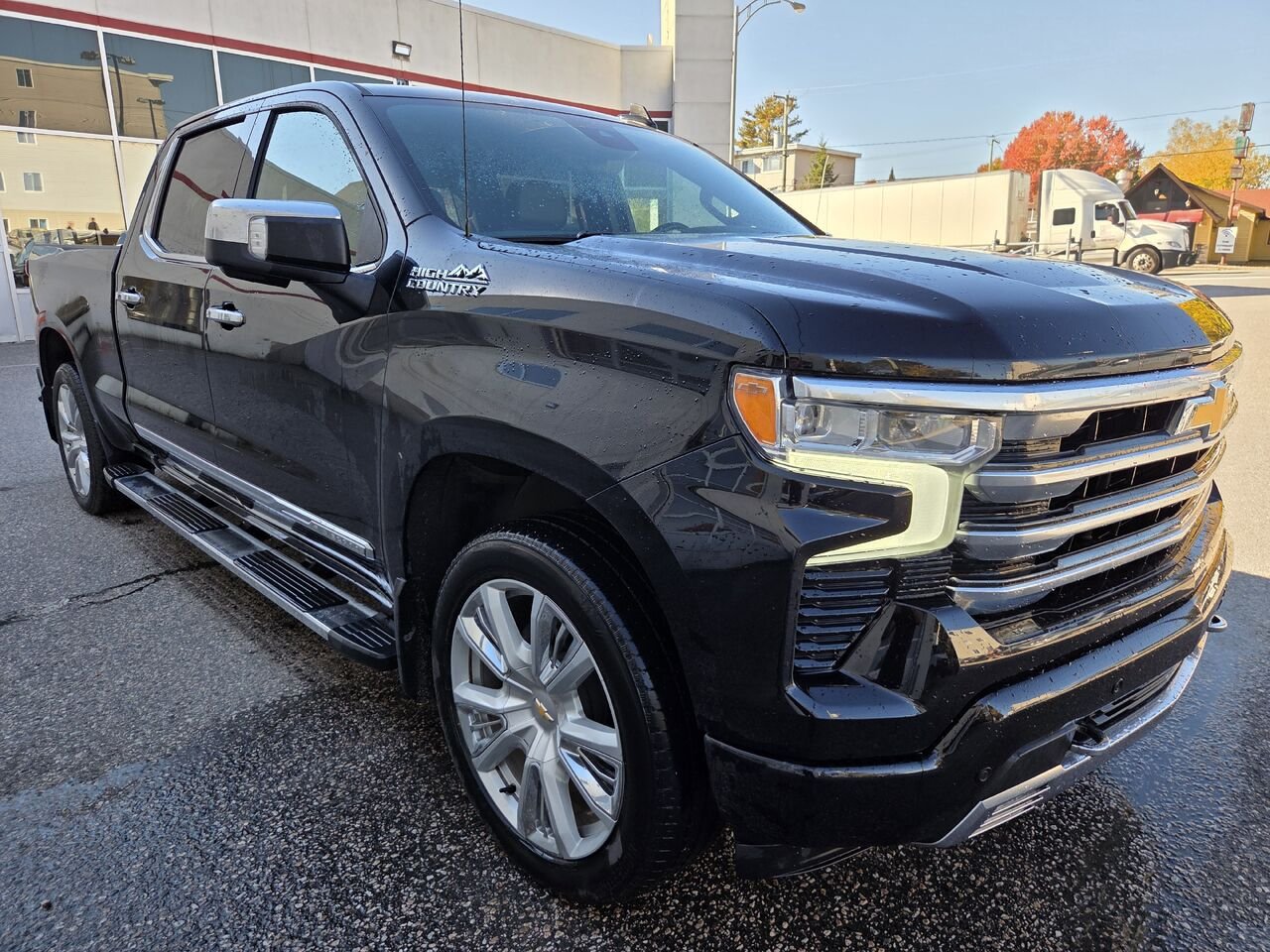 2024 Chevrolet SILVERADO 1500 HIGH COUNTRY Black Mont-Laurier - photo #2