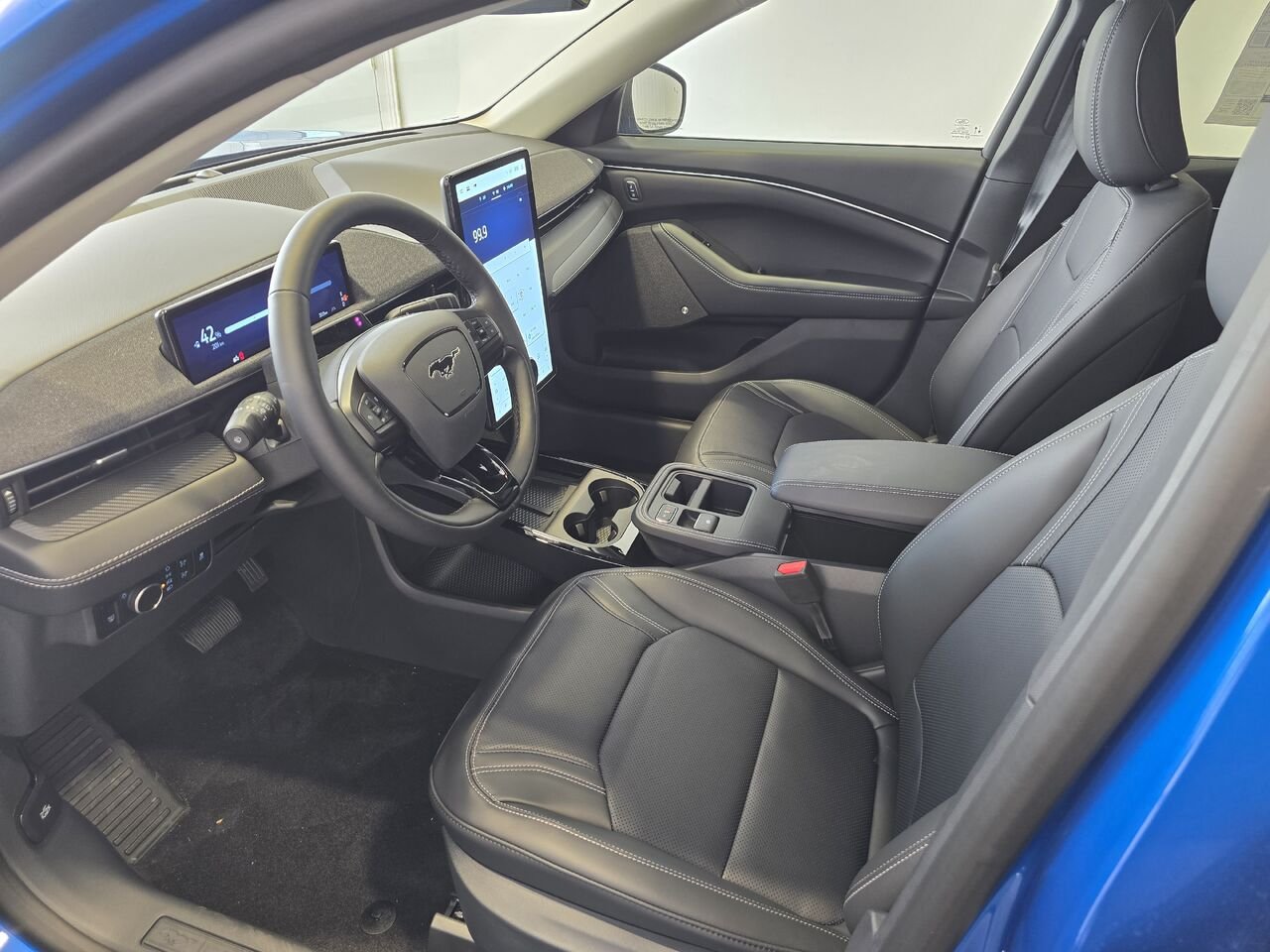 2026 Ford Mustang Mach-E Velocity Blue Metallic Châteauguay - photo #4