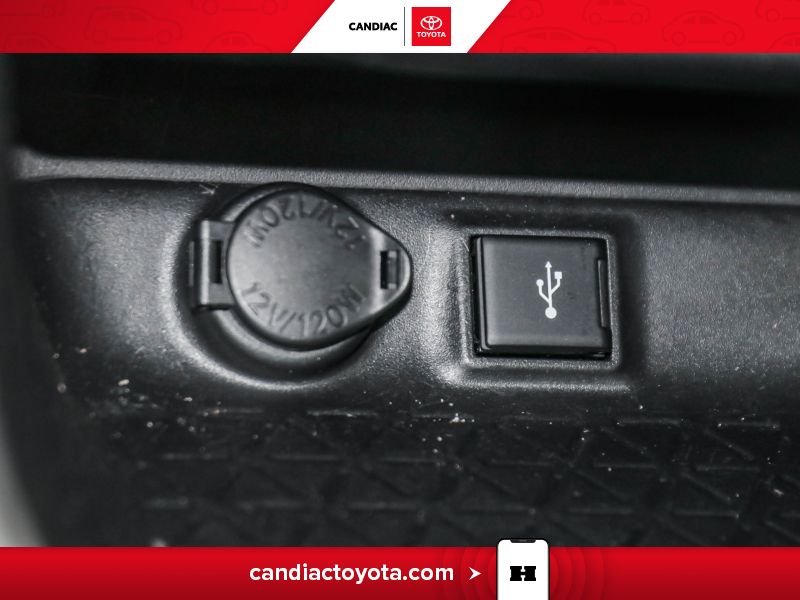 2022 Toyota Rav 4 Grey Laval - photo #27