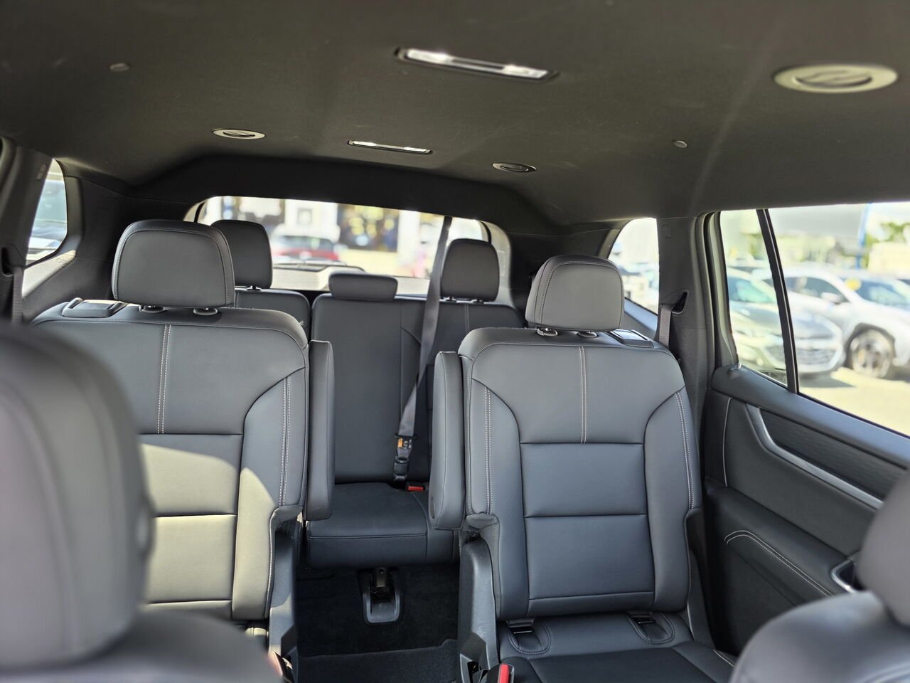 2024 GMC Acadia Elevation White Rouyn-Noranda - photo #49