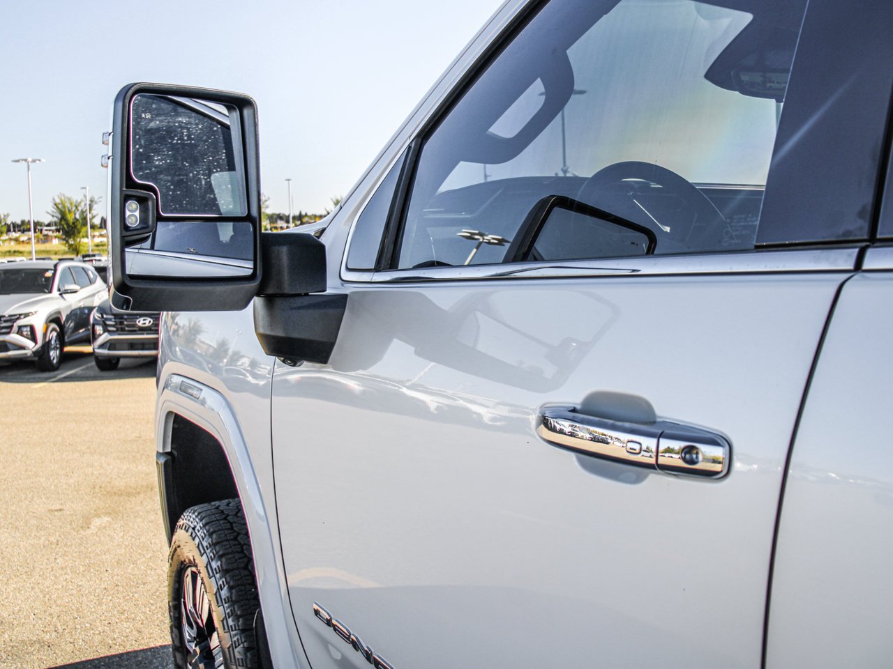 2024 GMC Sierra 3500HD 4WD Crew Cab 159 Denali White Sherwood Park - photo #12