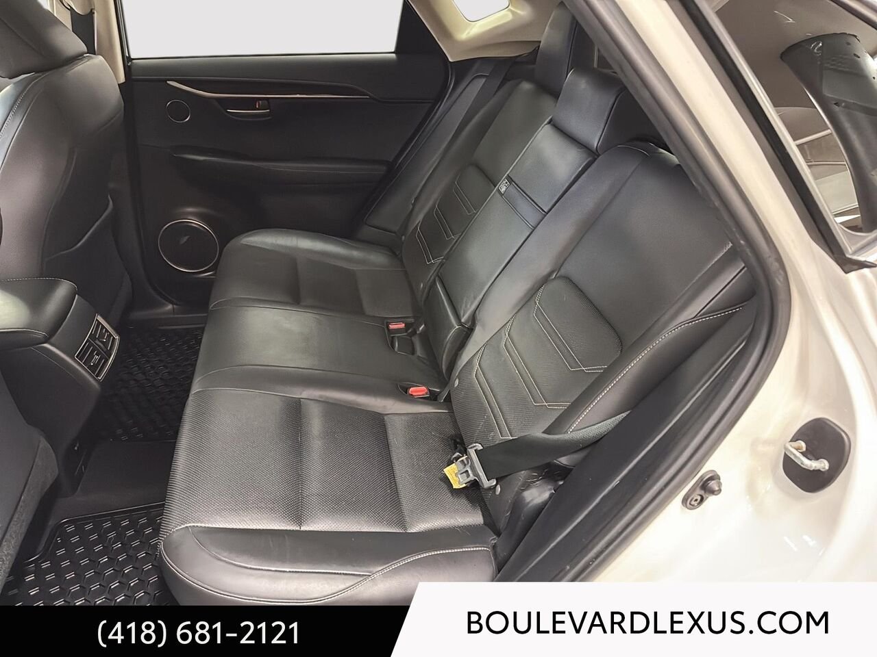 2015 Lexus NX White Quebec - photo #16