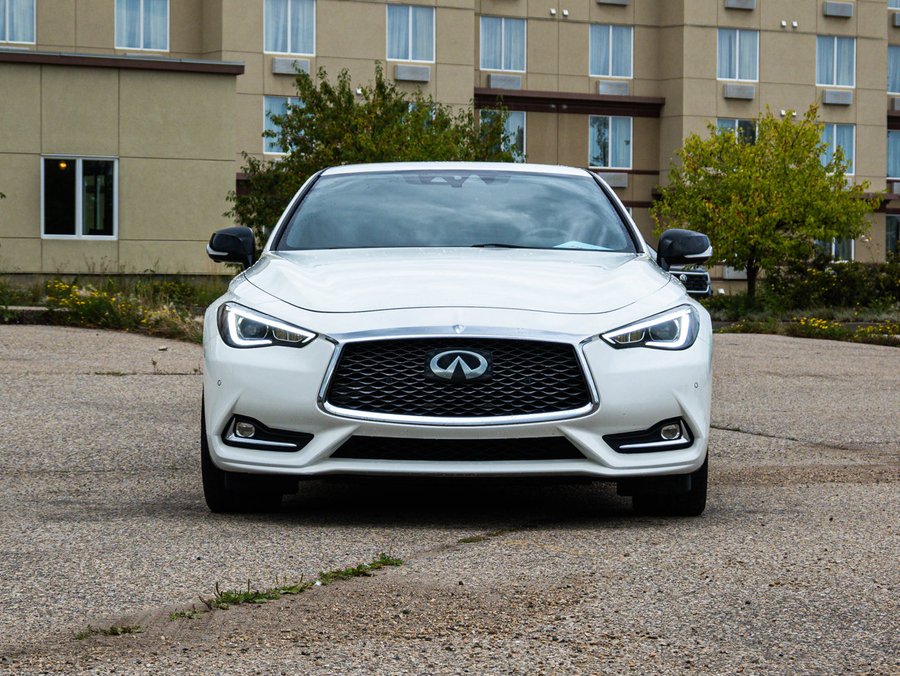 2017 INFINITI Q60 2017 White