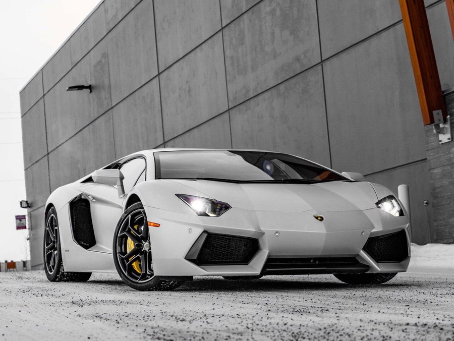 2012 Lamborghini Aventador 2012 White