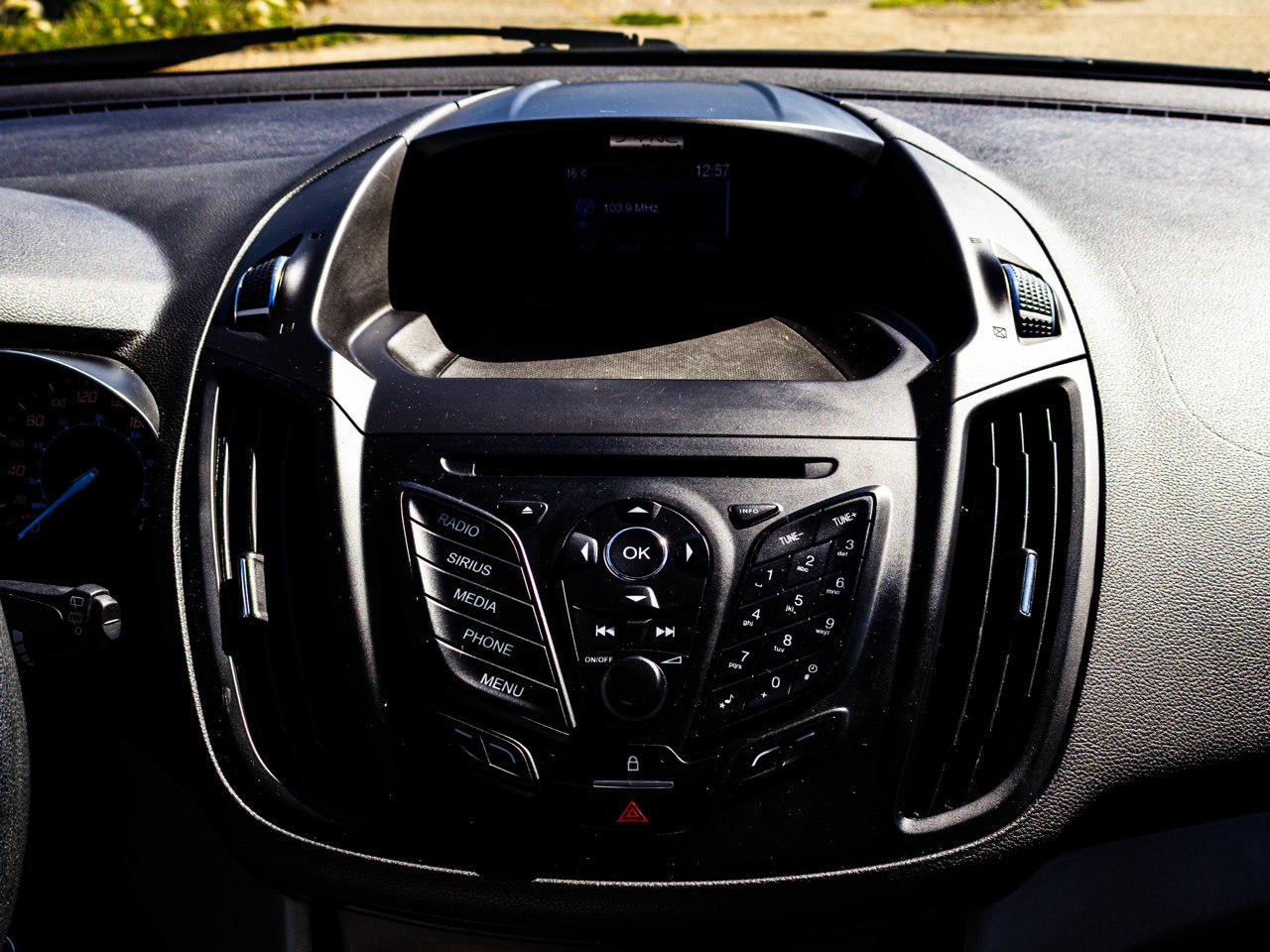2014 Ford Escape 4WD 4dr SE Grey Sherwood Park - photo #22