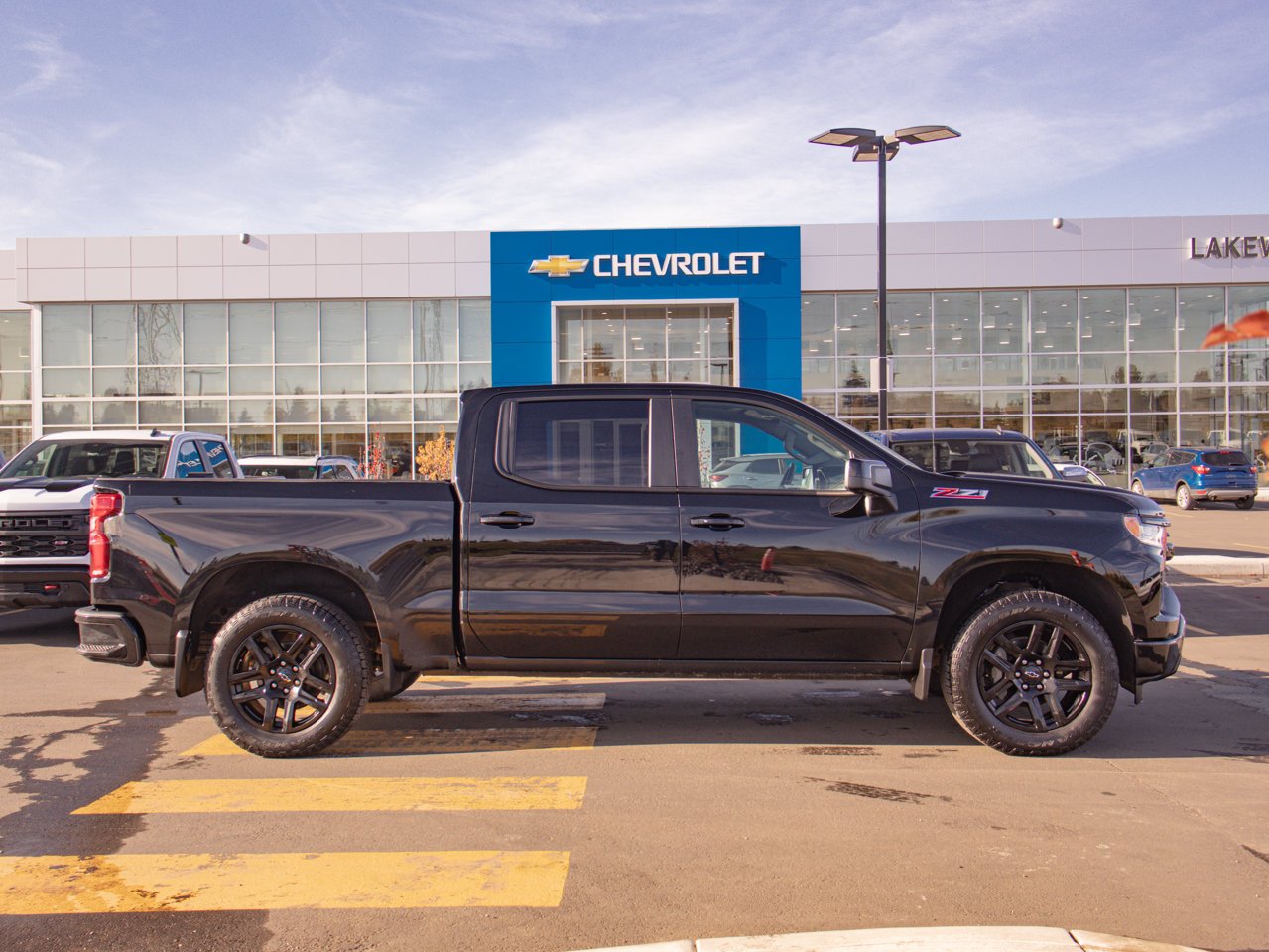 2025 Chevrolet Silverado 1500 4WD Crew Cab 147 RST Black Sherwood Park - photo #11