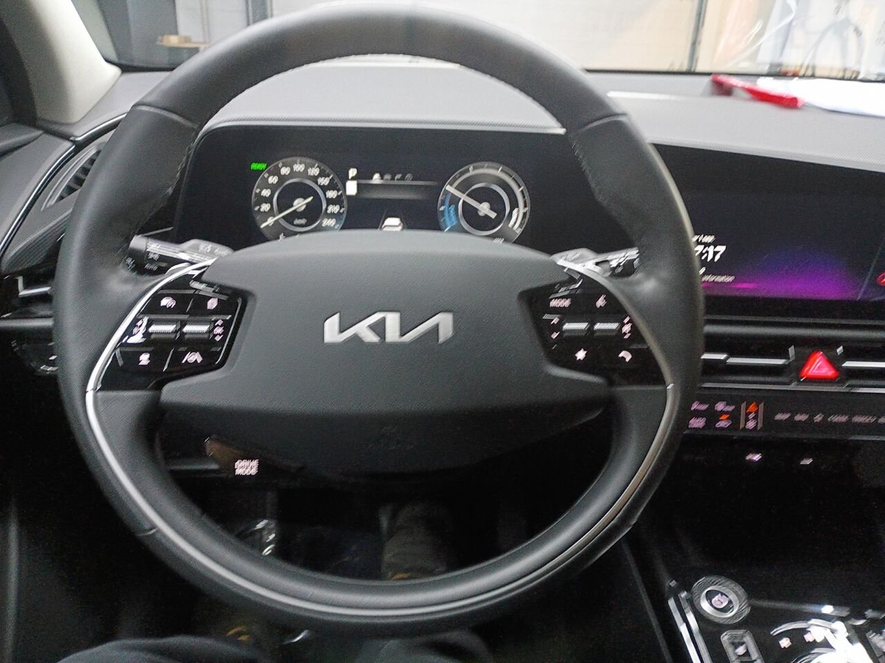 2023 Kia Niro électrique White Blainville - photo #21