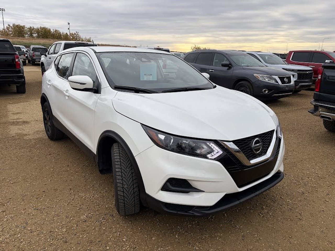 2021 Nissan Qashqai FWD S CVT White Sherwood Park - photo #1