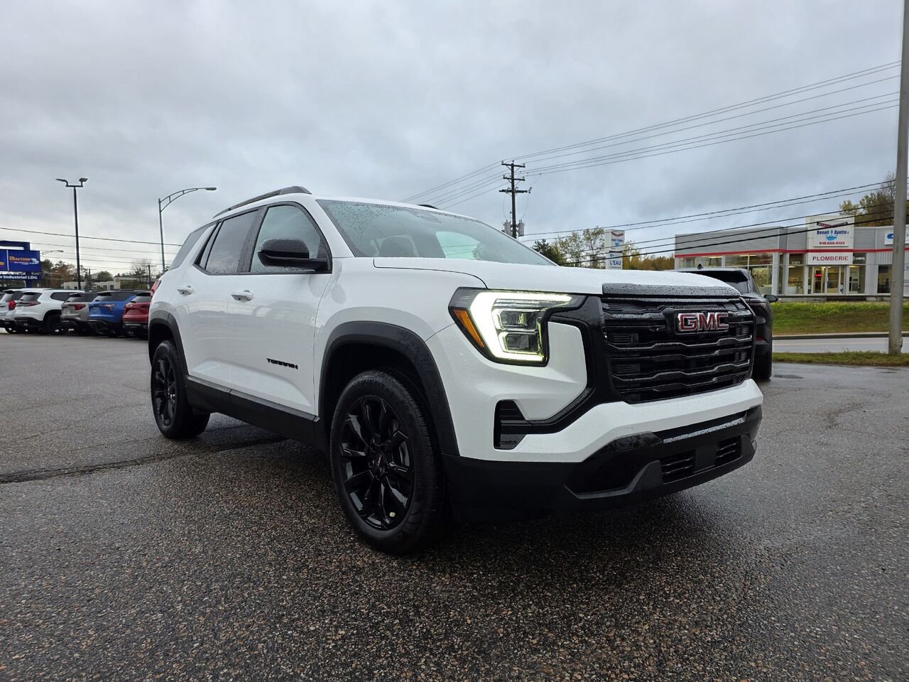 2025 GMC Terrain Elevation AWD White Mont-Laurier - photo #2