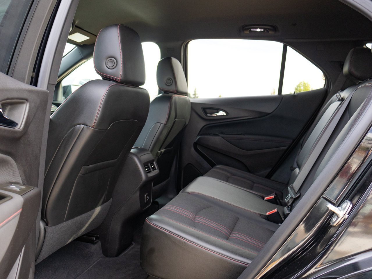 2024 Chevrolet Equinox AWD 4dr RS Black Sherwood Park - photo #32