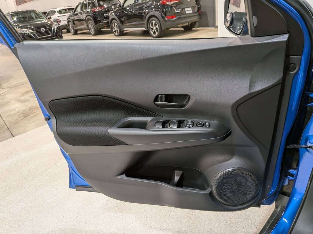 2024 Nissan Kicks S FWD Blue Val-David - photo #30