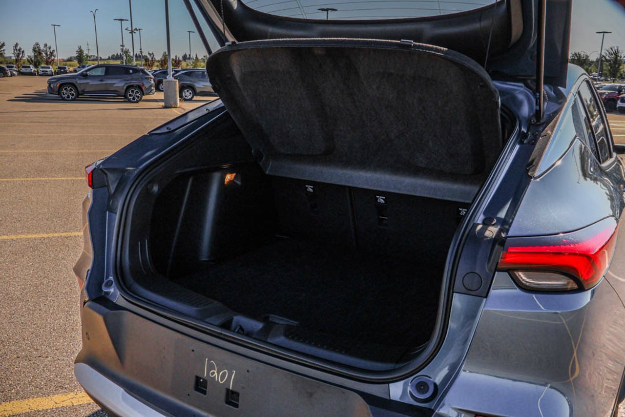 2024 Buick Envista FWD 4dr Preferred Blue Sherwood Park - photo #7