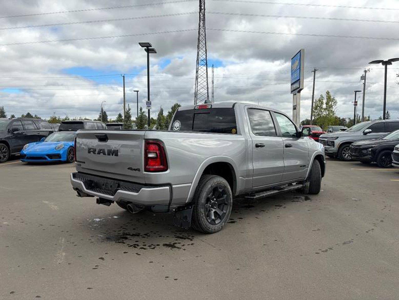 2025 Ram 1500 Big Horn 4x4 Crew Cab 5'7 Box Grey Sherwood Park - photo #4