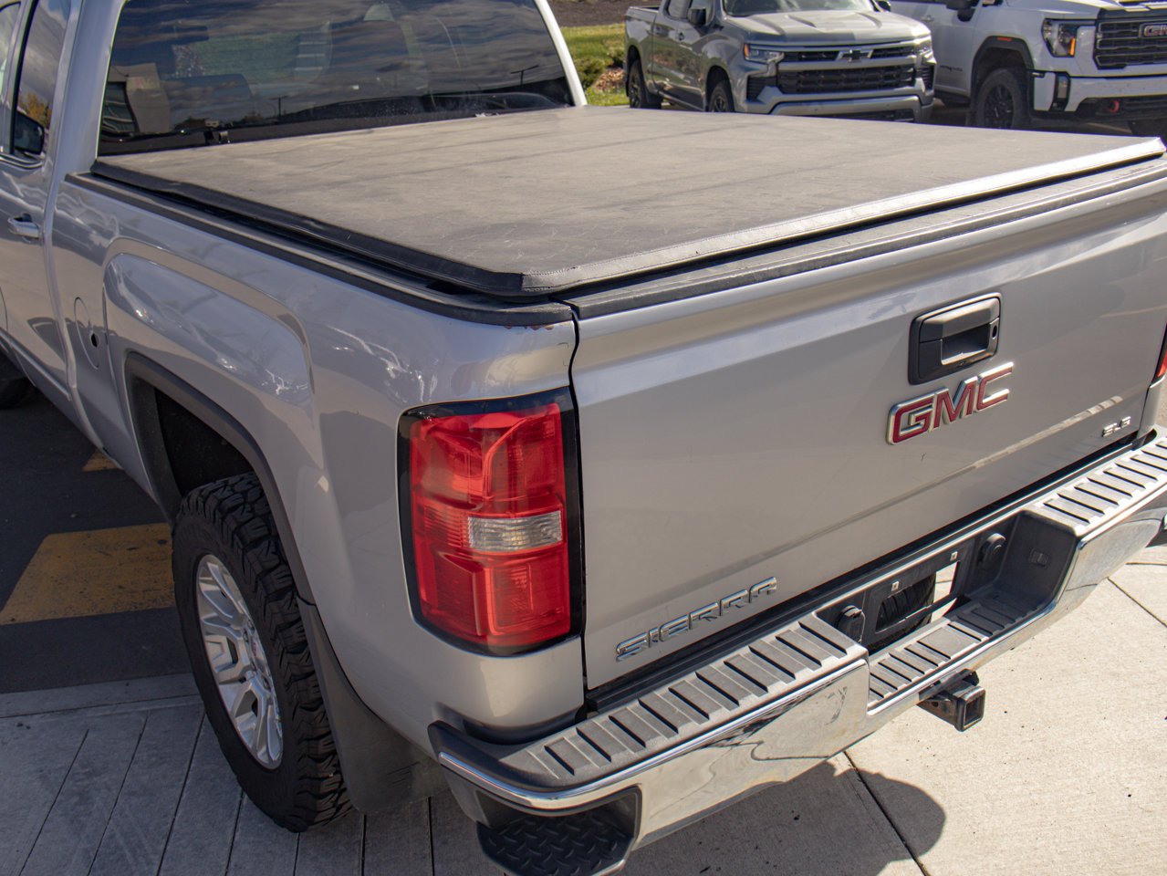 2018 GMC Sierra 1500 4WD Double Cab 143.5 SLE Grey Sherwood Park - photo #11