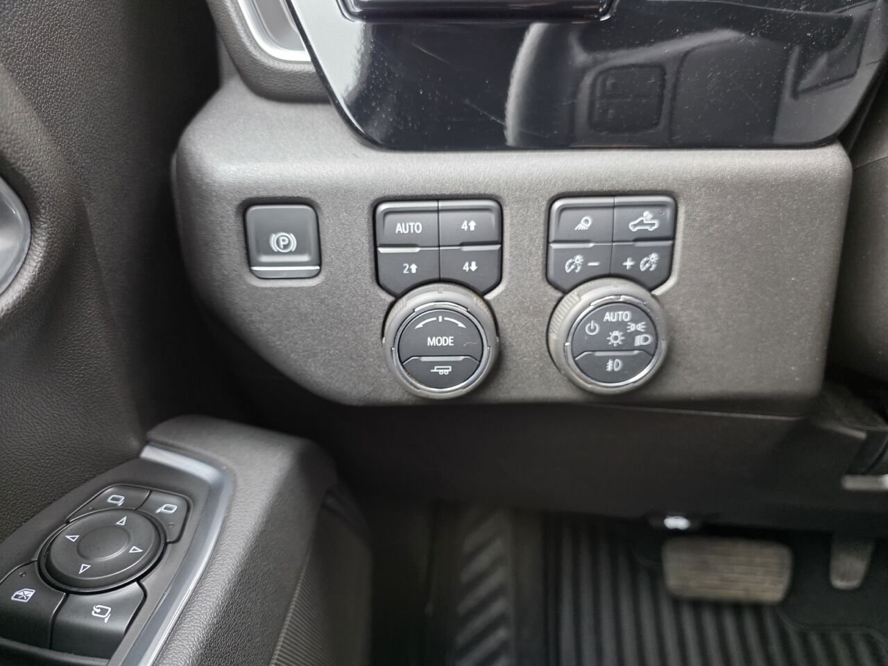 Chevrolet Silverado 2500HD LT TrailBoss 2025 Gris Mont-Laurier - photo #25