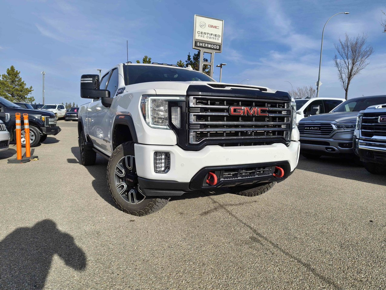 2021 GMC Sierra 3500HD 4WD Crew Cab 159 AT4 White Sherwood Park - photo #1