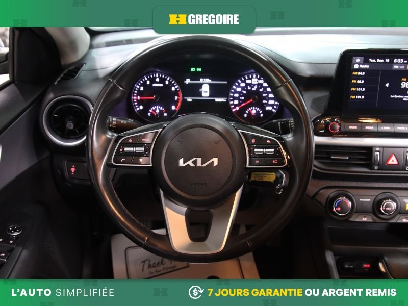 2024 Kia Forte Black Laval - photo #22