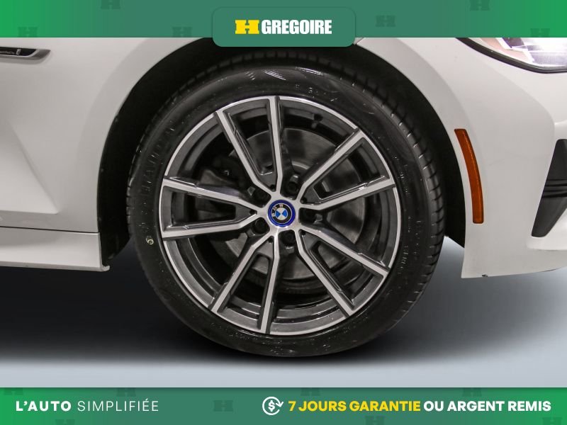 BMW 330 729903 | 330e HYB PLUT IN AUTO A/C CUIR TOIT NAV GR ELECT M 2022 Blanc Laval - photo #30