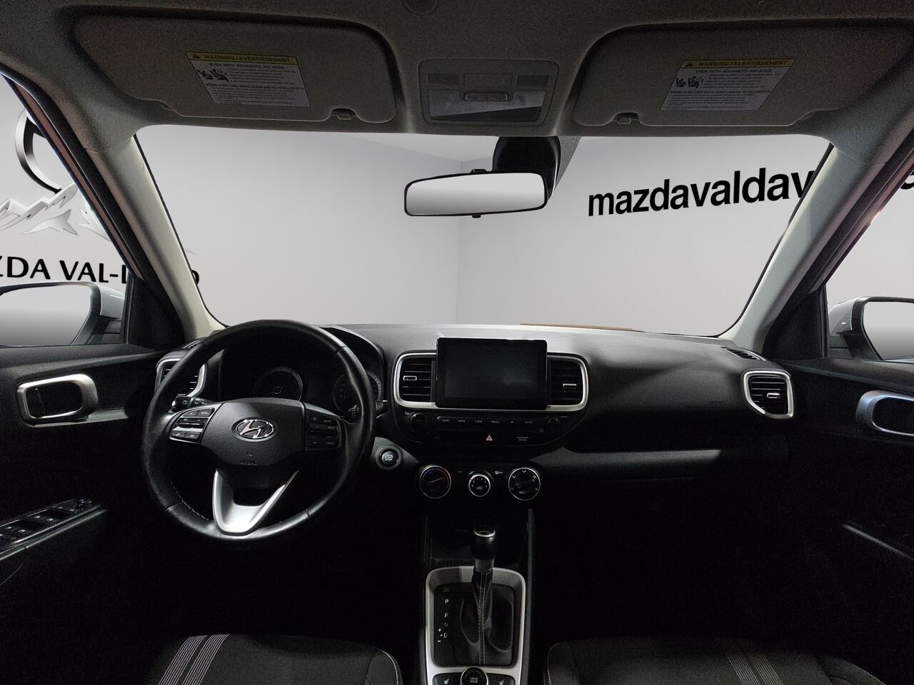 2021 Hyundai Venue Preferred IVT, volant chauffant, commande audio au volant, Apple Carplay Silver Val-David - photo #7