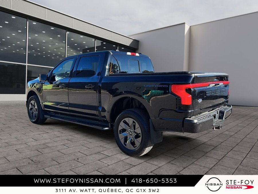 Ford F-150 Lightning LARIAT STANDARD RANGE LARIAT cabine SuperCrew 4RM caisse de 5,5 pi 2023 Noir
