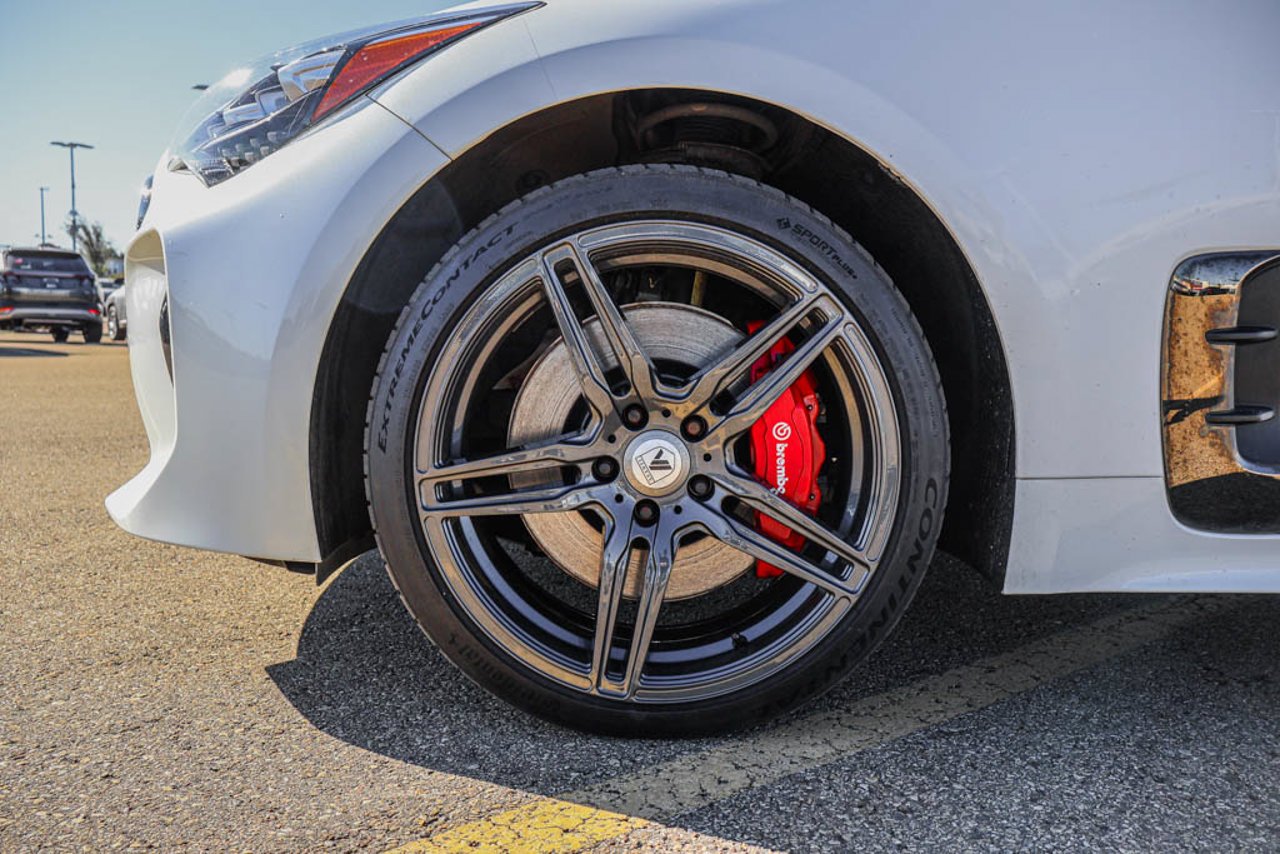 2018 Kia Stinger GT Limited AWD White Sherwood Park - photo #12